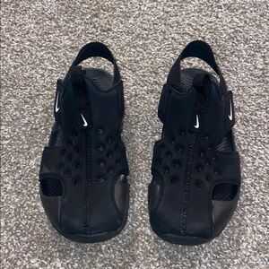 Nike Sunray Protect 2 Sandal boys size 13C